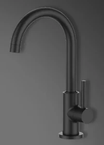 ברז מים קרים שחור מט 1361